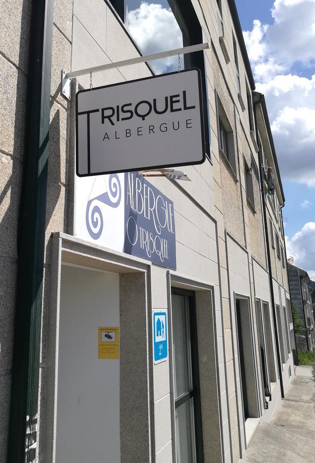 Albergue O Trisquel O Pedrouzo Eksteriør bilde